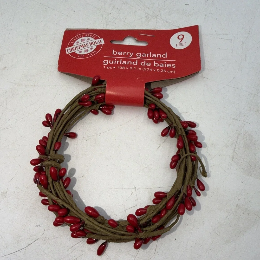 NEW! 9 Feet PRIMITIVE RED PIP BERRY GARLAND Decorating